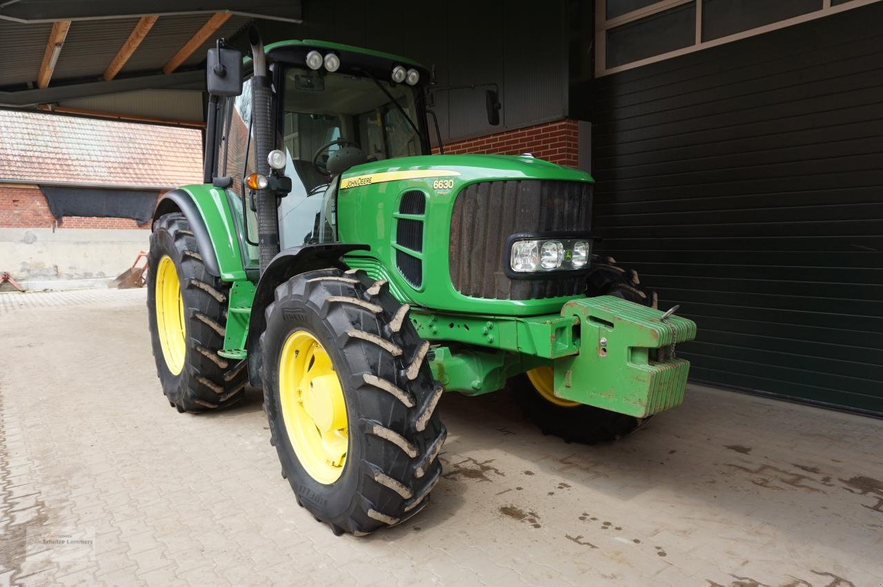 Traktor of the type John Deere 6630 Premium PQ nur 3600 Std., Gebrauchtmaschine in Borken (Picture 2)