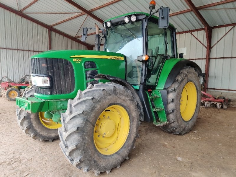 Traktor of the type John Deere 6630 Premium, Gebrauchtmaschine in VERT TOULON (Picture 3)