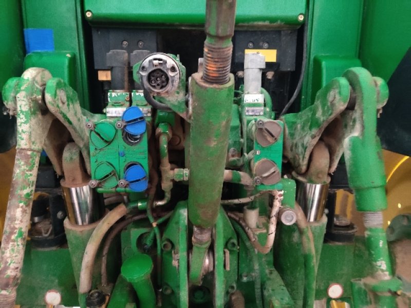 Traktor of the type John Deere 6630 Premium, Gebrauchtmaschine in VERT TOULON (Picture 11)