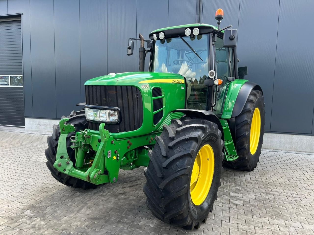 Traktor typu John Deere 6630 Premium, Gebrauchtmaschine v Daarle (Obrázok 1)