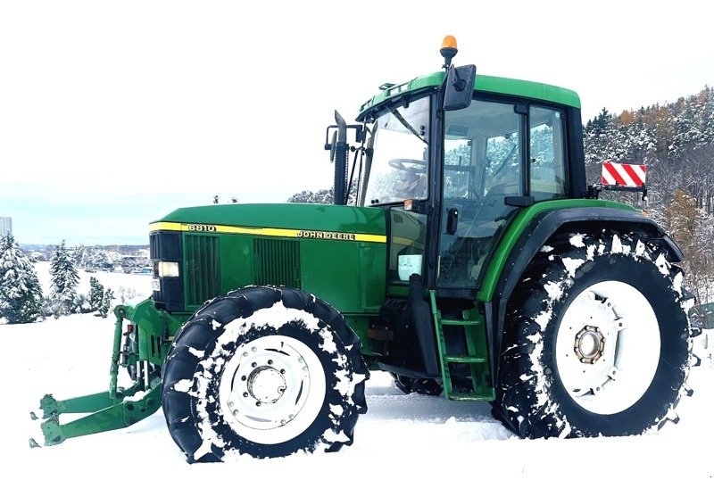 Traktor типа John Deere 6810, Gebrauchtmaschine в Ostermundigen (Фотография 2)