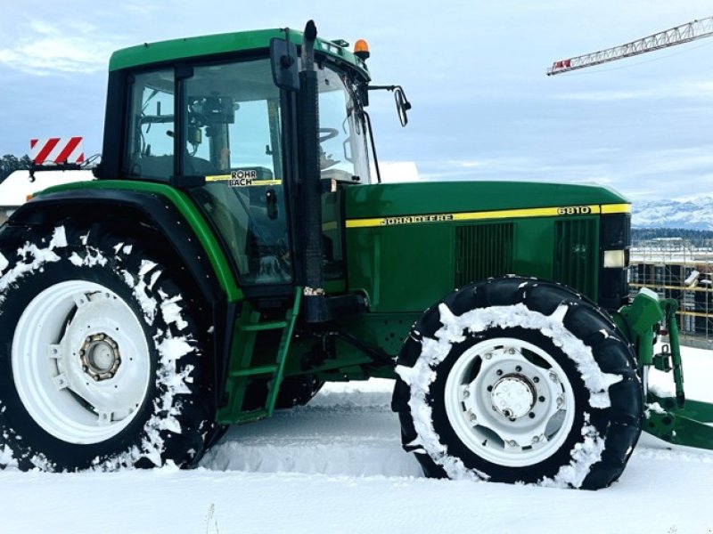 Traktor типа John Deere 6810, Gebrauchtmaschine в Ostermundigen (Фотография 1)