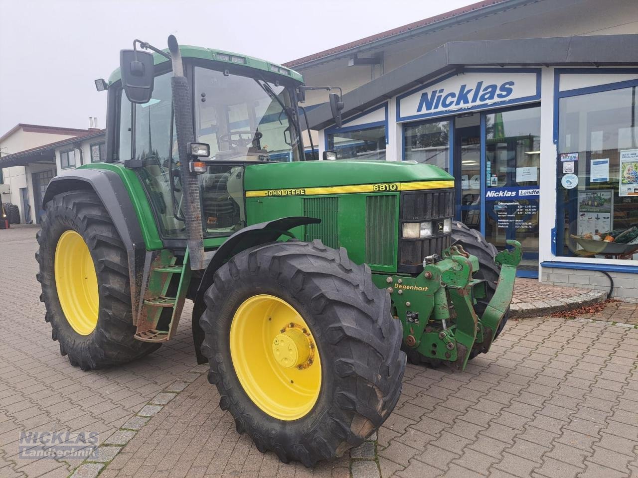 Traktor des Typs John Deere 6810, Gebrauchtmaschine in Schirradorf (Bild 1)