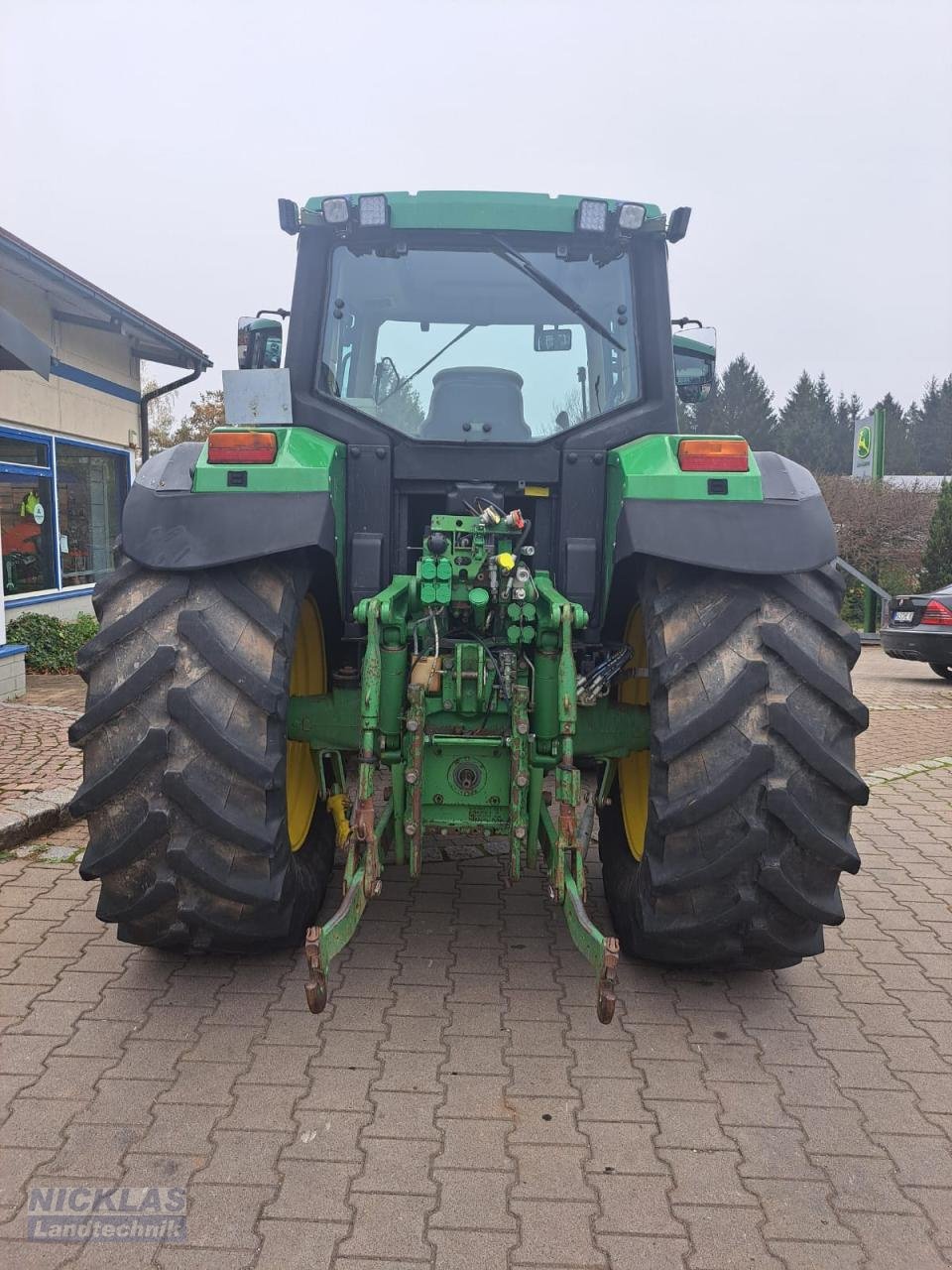 Traktor van het type John Deere 6810, Gebrauchtmaschine in Schirradorf (Foto 7)