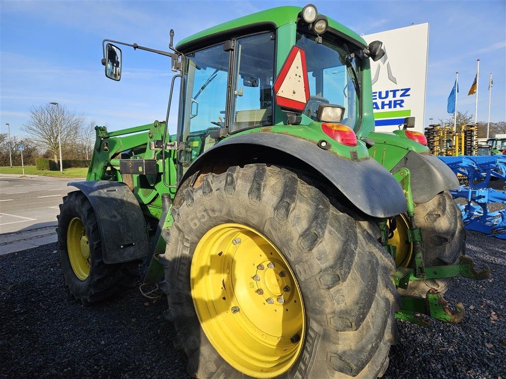 Traktor типа John Deere 6820 Premium Plus 731 læsser TLS, Gebrauchtmaschine в Nykøbing Falster (Фотография 3)