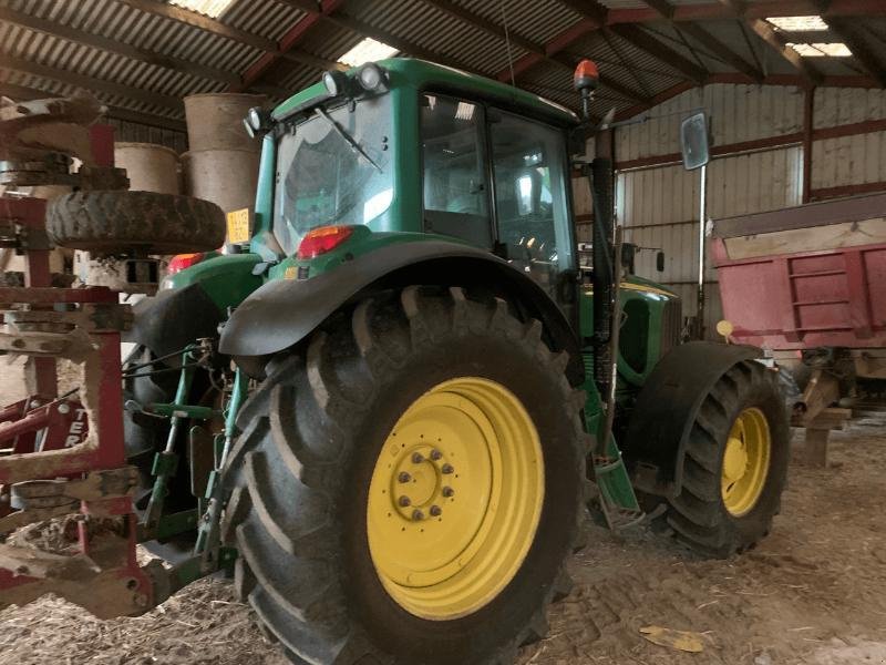 Traktor des Typs John Deere 6820, Gebrauchtmaschine in Richebourg (Bild 2)