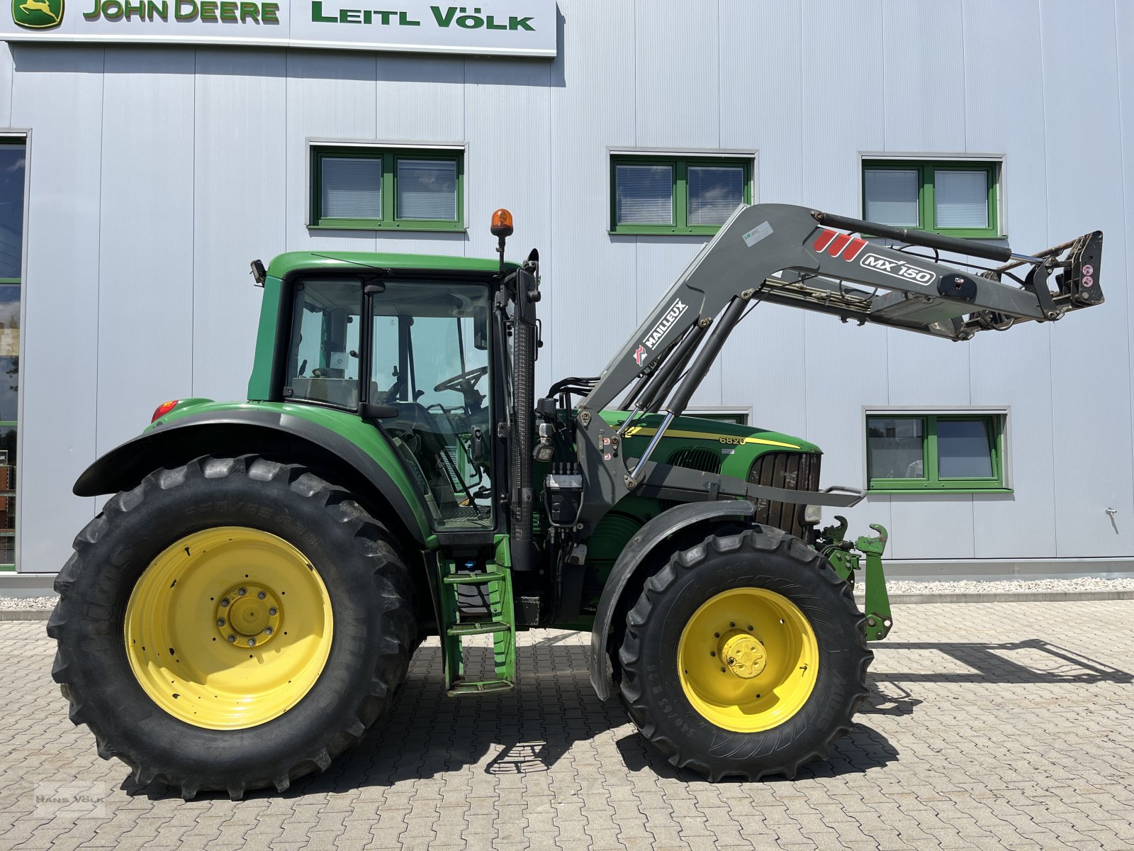 Traktor typu John Deere 6820, Gebrauchtmaschine w Eggenfelden (Zdjęcie 2)