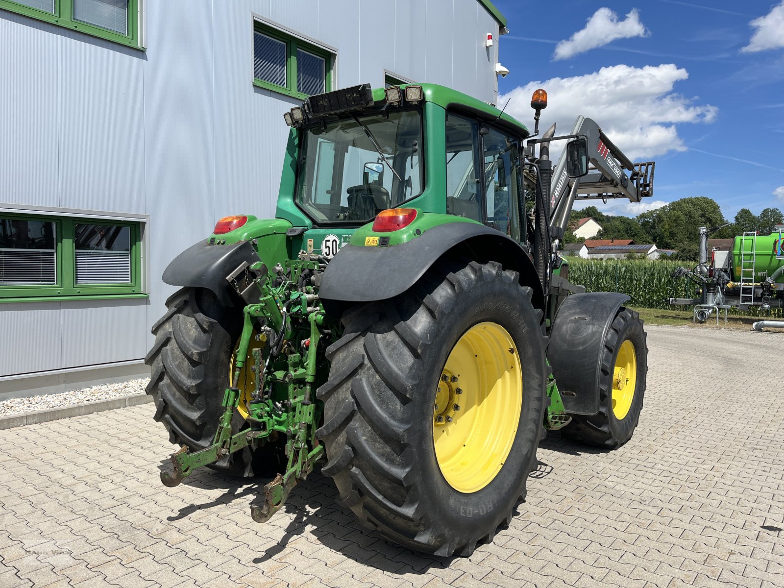 Traktor des Typs John Deere 6820, Gebrauchtmaschine in Tettenweis / Karpfham (Bild 3)