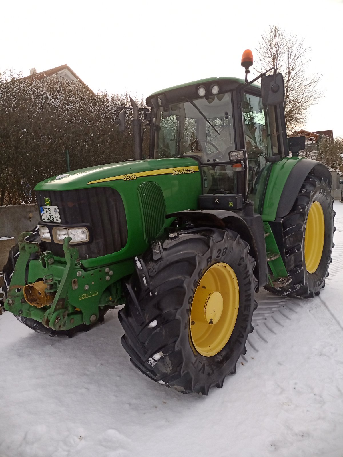 Traktor des Typs John Deere 6820, Gebrauchtmaschine in Hattenhofen (Bild 2)