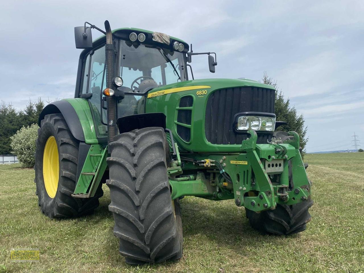 Traktor of the type John Deere 6830 Premium AQ Eco, Gebrauchtmaschine in Marsberg-Giershagen (Picture 7)