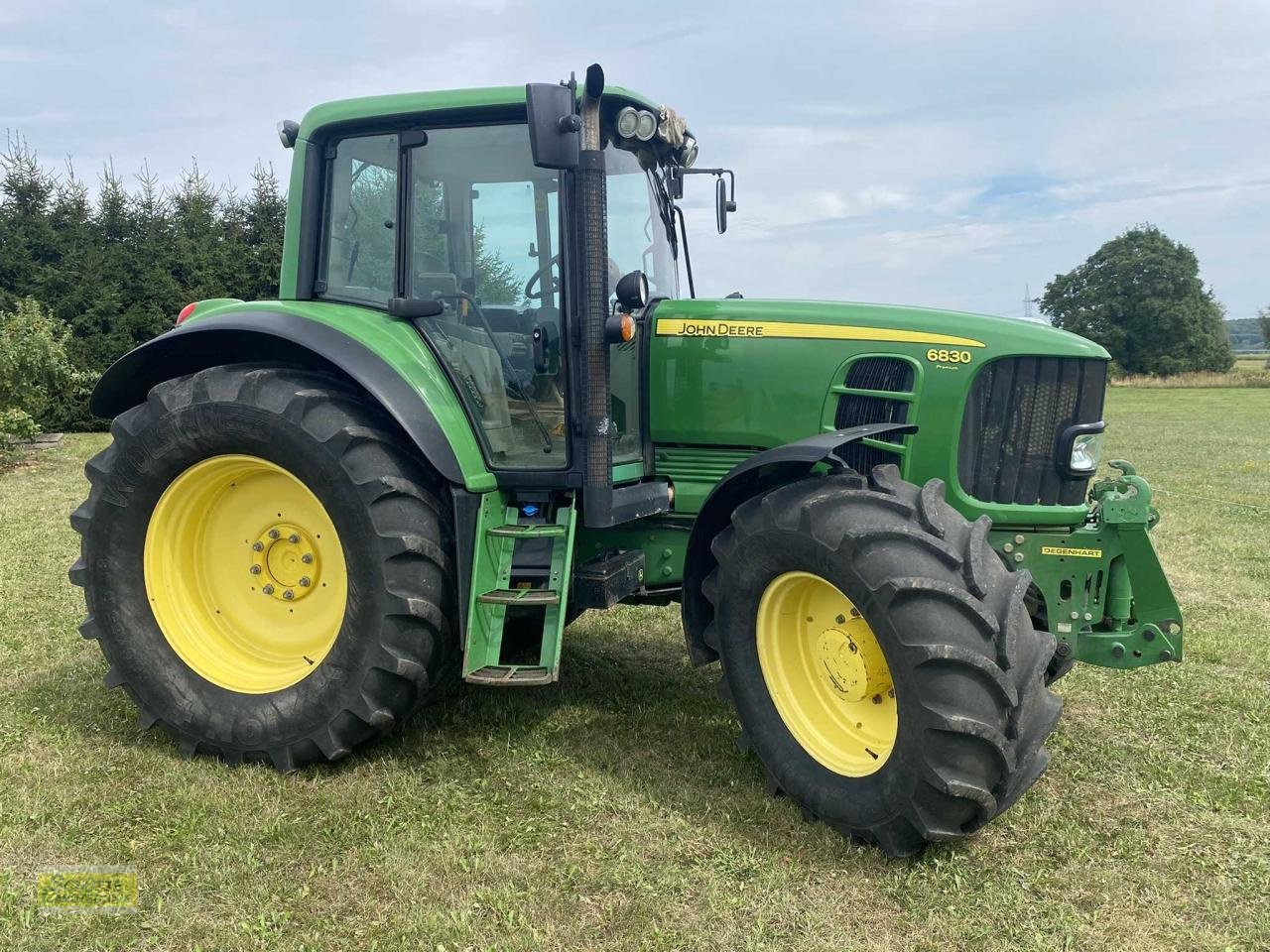 Traktor van het type John Deere 6830 Premium AQ Eco, Gebrauchtmaschine in Marsberg-Giershagen (Foto 8)