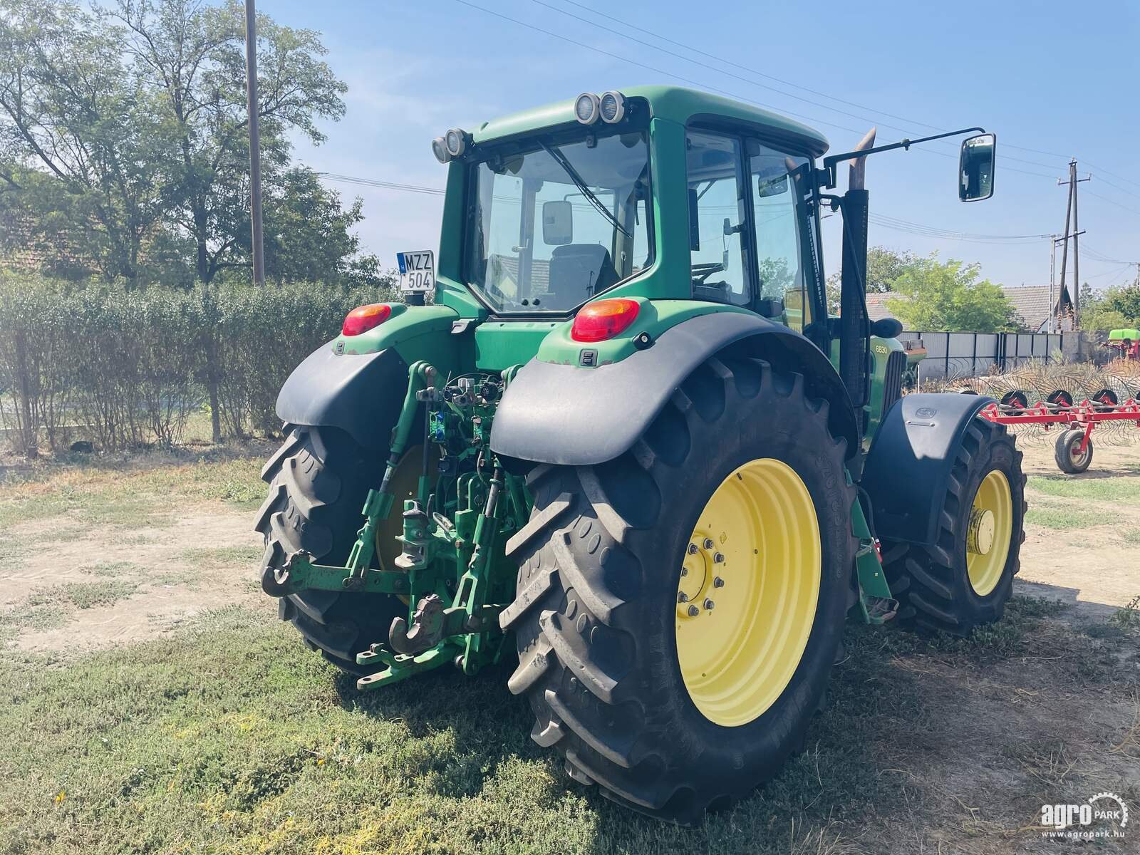 Traktor Türe ait John Deere 6830 PREMIUM, Gebrauchtmaschine içinde Csengele (resim 5)