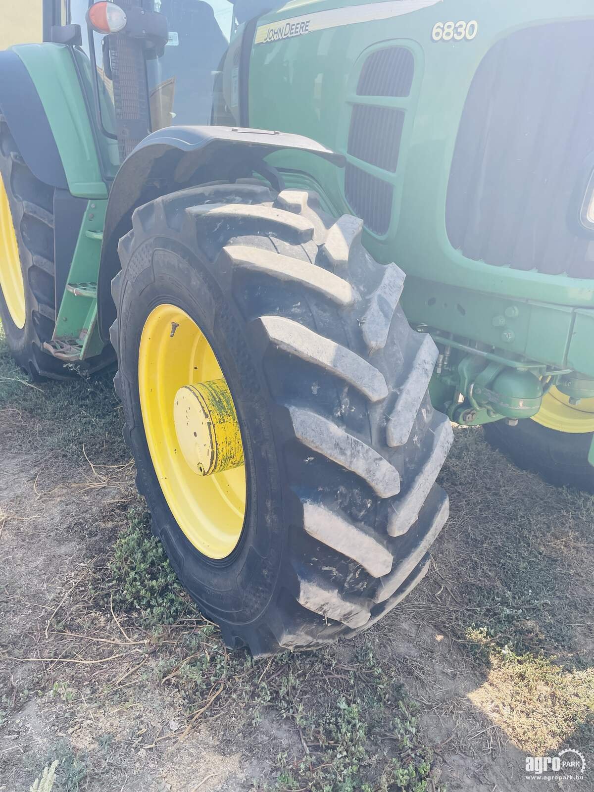 Traktor of the type John Deere 6830 PREMIUM, Gebrauchtmaschine in Csengele (Picture 21)