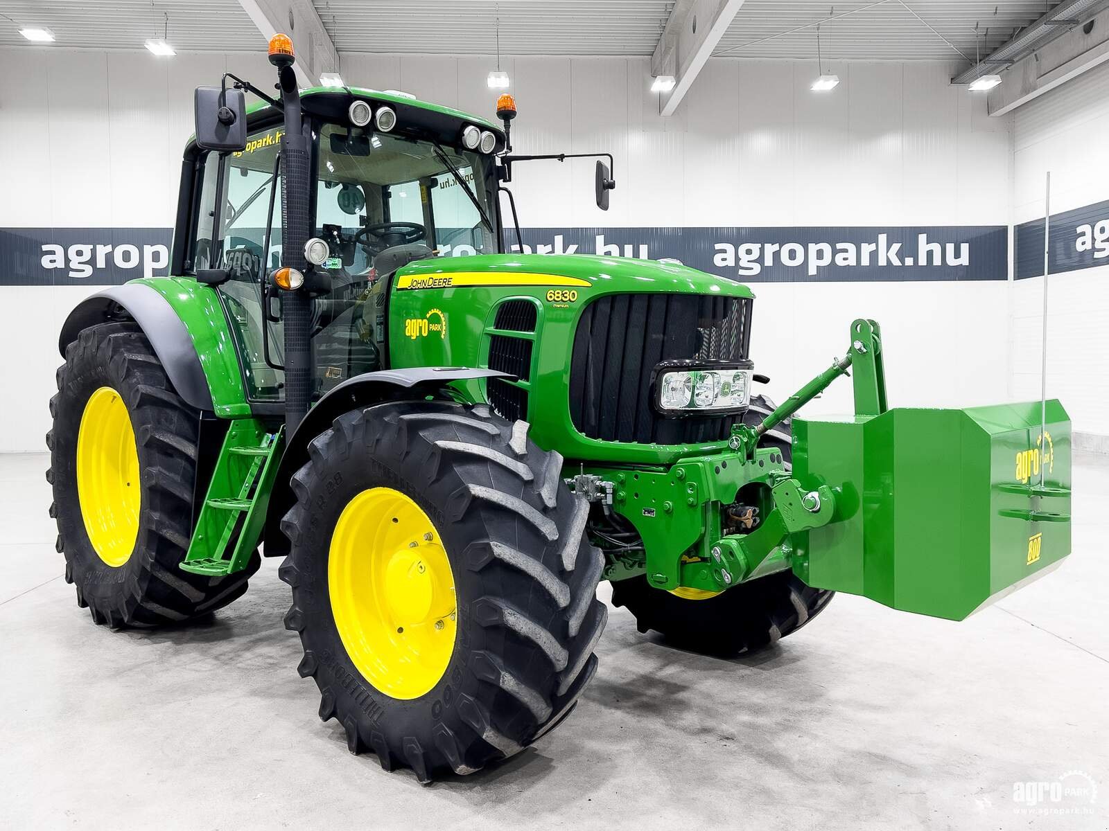 Traktor tip John Deere 6830 PREMIUM, Gebrauchtmaschine in Csengele (Poză 2)