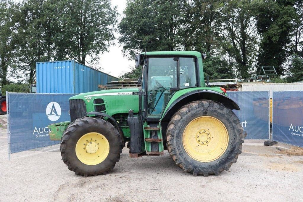 Traktor Türe ait John Deere 6830 Premium, Gebrauchtmaschine içinde Antwerpen (resim 2)