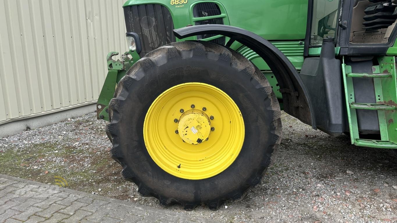 Traktor van het type John Deere 6830 Premium, Gebrauchtmaschine in Aurich (Foto 8)