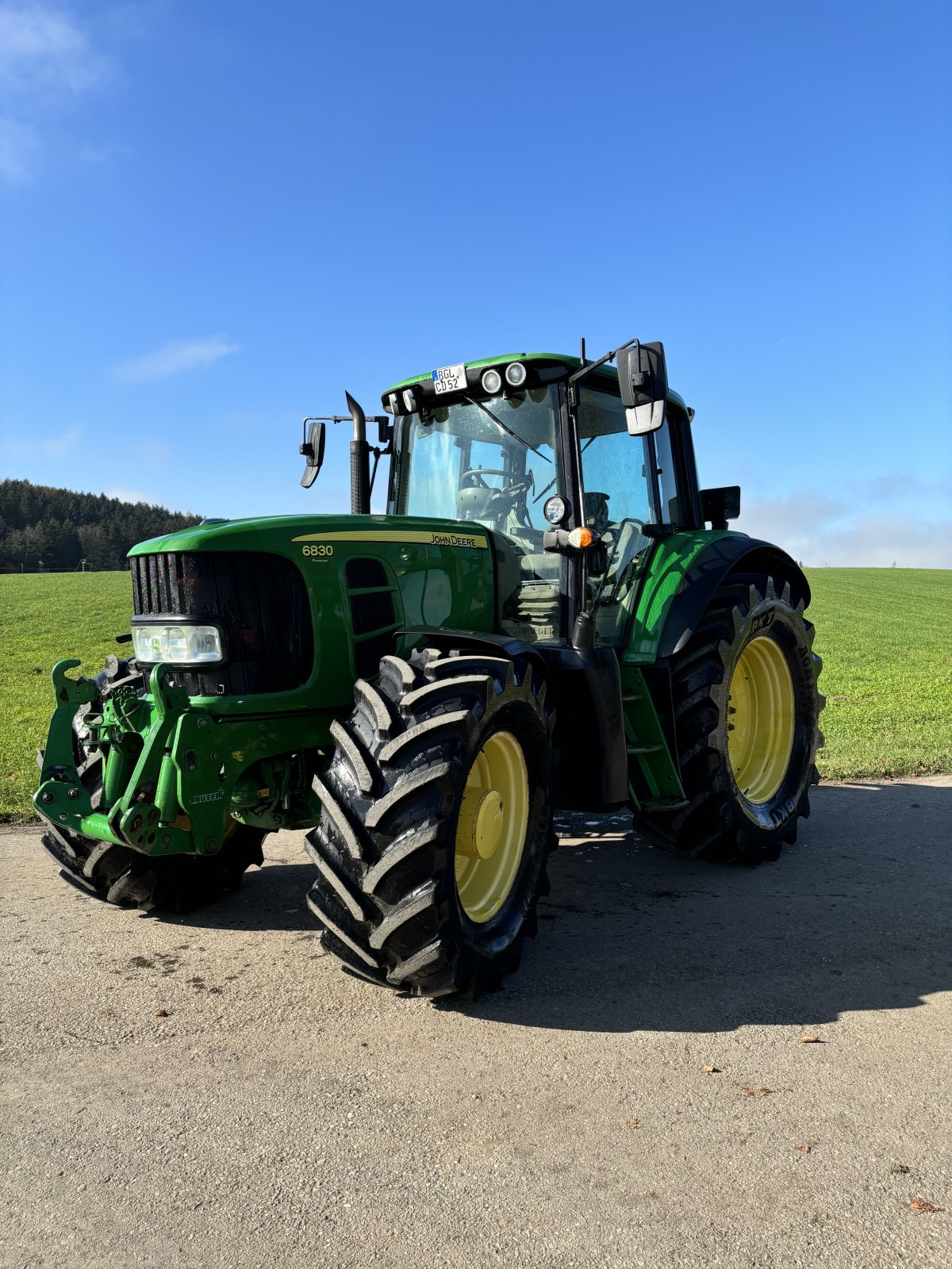 Traktor typu John Deere 6830 PREMIUM, Gebrauchtmaschine v Ainring (Obrázek 1)