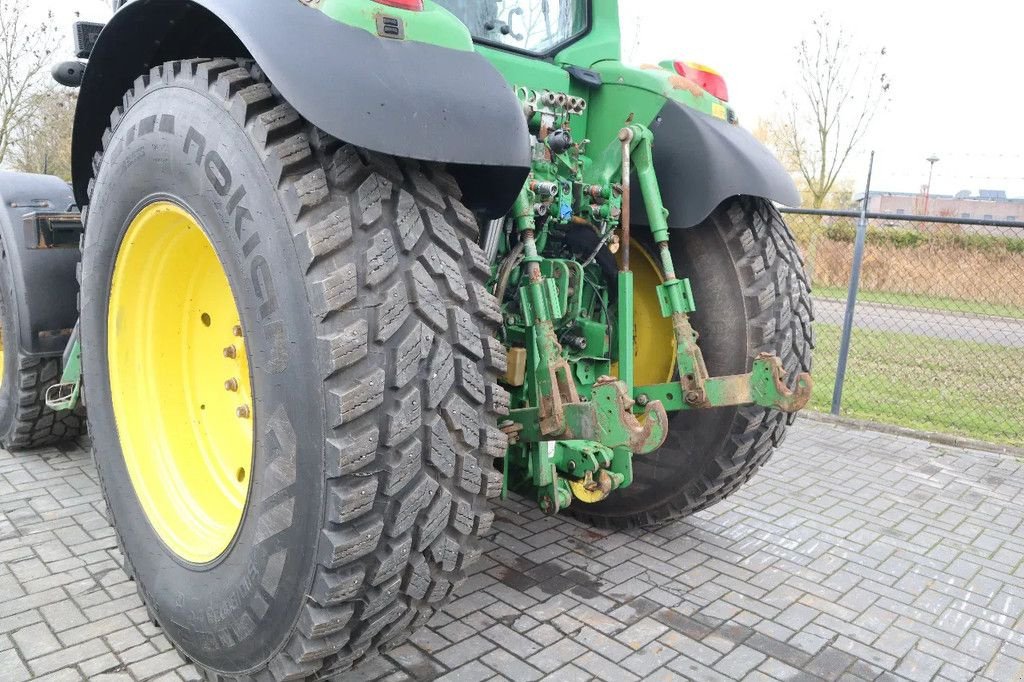 Traktor typu John Deere 6830 STD FRONT LOADER 50 KM/H WITH REGISTRATION, Gebrauchtmaschine v Marknesse (Obrázek 10)