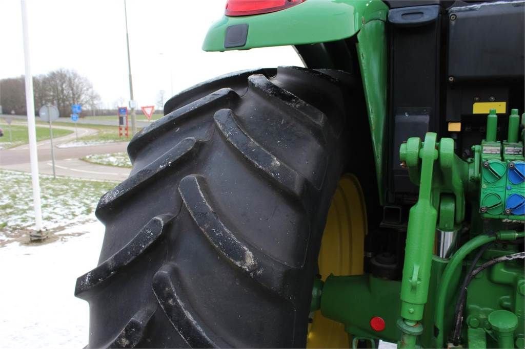 Traktor van het type John Deere 6830, Gebrauchtmaschine in Bant (Foto 9)