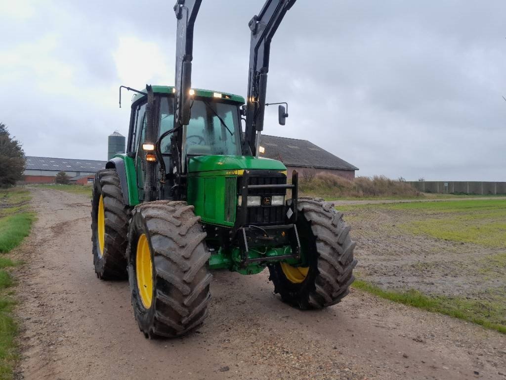 Traktor typu John Deere 6910 PowerQuad med ÅLØ 980 frontlæsser og trykluftbremser, Gebrauchtmaschine w Skive (Zdjęcie 2)