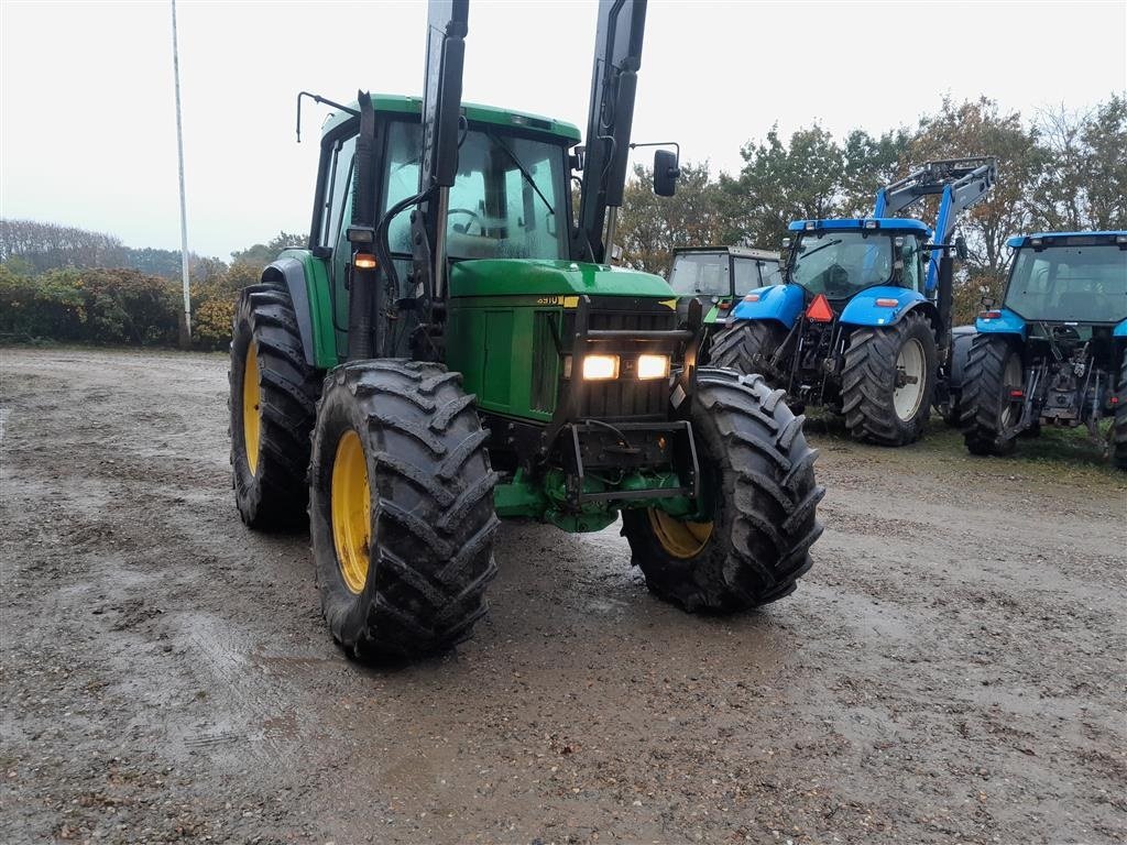 Traktor tip John Deere 6910 PowerQuad med ÅLØ 980 frontlæsser og trykluftbremser, Gebrauchtmaschine in Skive (Poză 2)