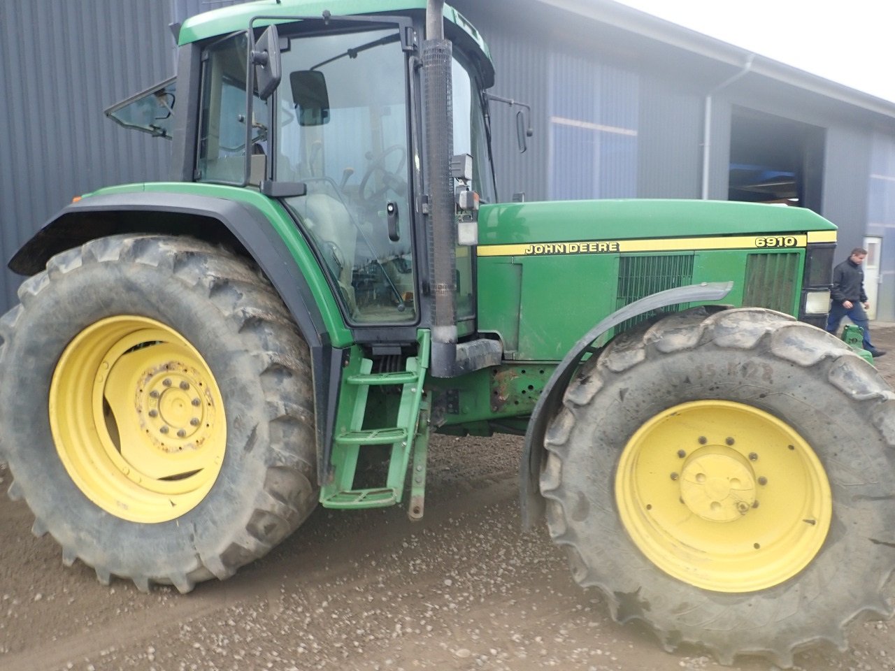 Traktor Türe ait John Deere 6910, Gebrauchtmaschine içinde Viborg (resim 6)