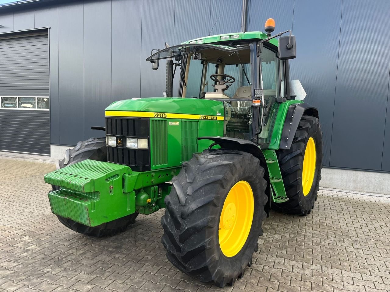 Traktor Türe ait John Deere 6910, Gebrauchtmaschine içinde Daarle (resim 1)