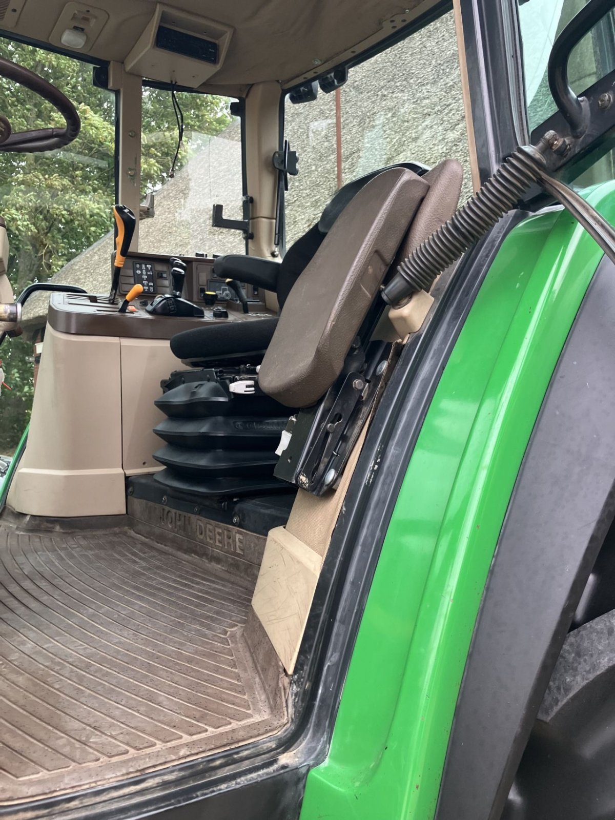 Traktor typu John Deere 6910, Gebrauchtmaschine w St. - Jacobiparochie (Zdjęcie 9)