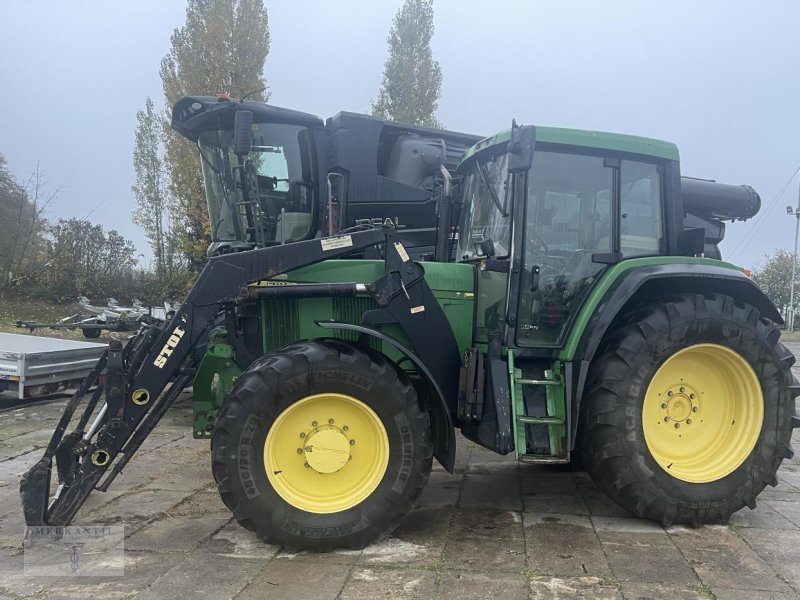 Traktor del tipo John Deere 6910, Gebrauchtmaschine en Pragsdorf