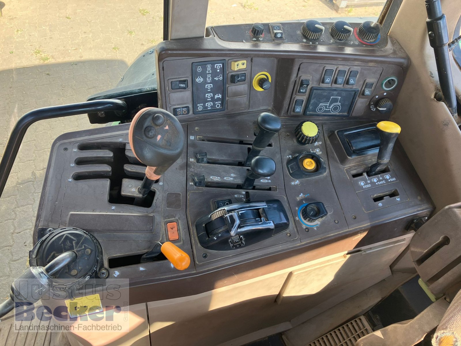 Traktor typu John Deere 6910S, Gebrauchtmaschine v Weimar-Niederwalgern (Obrázok 4)