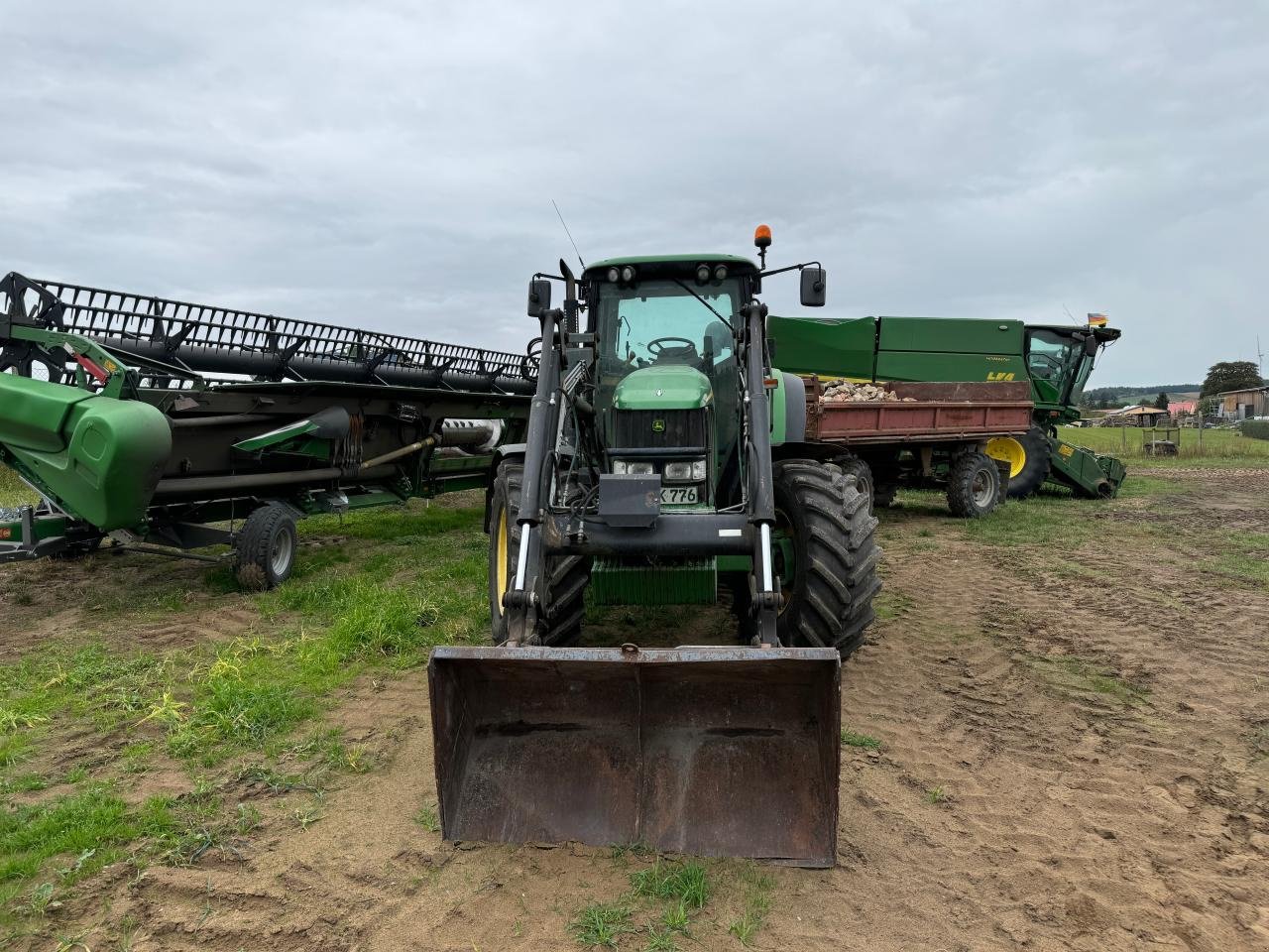 Traktor des Typs John Deere 6920 mit Stoll Frontlader, Gebrauchtmaschine in Könnern (Bild 4)