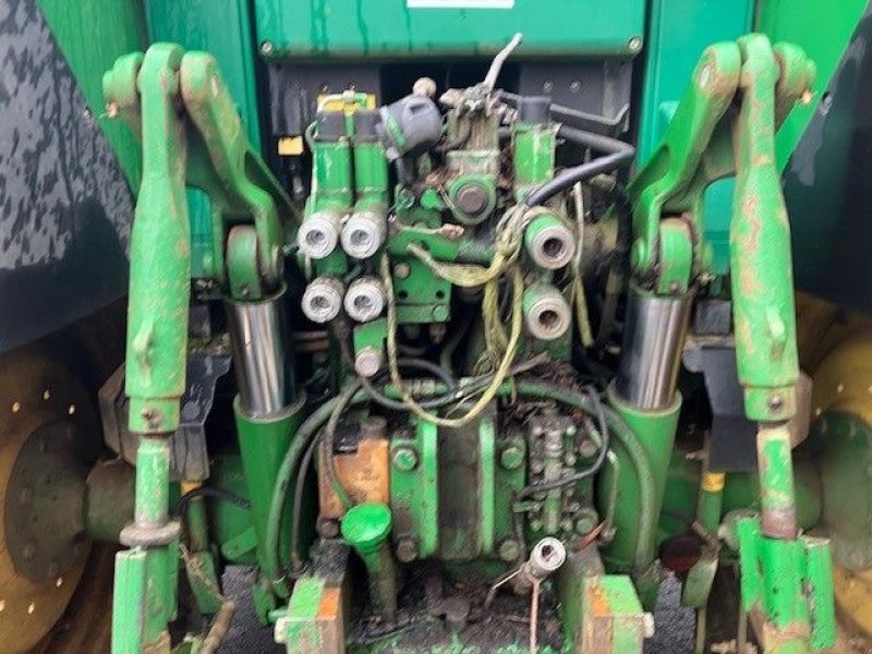 Traktor типа John Deere 6920 PREMIUM, Gebrauchtmaschine в POUSSAY (Фотография 6)