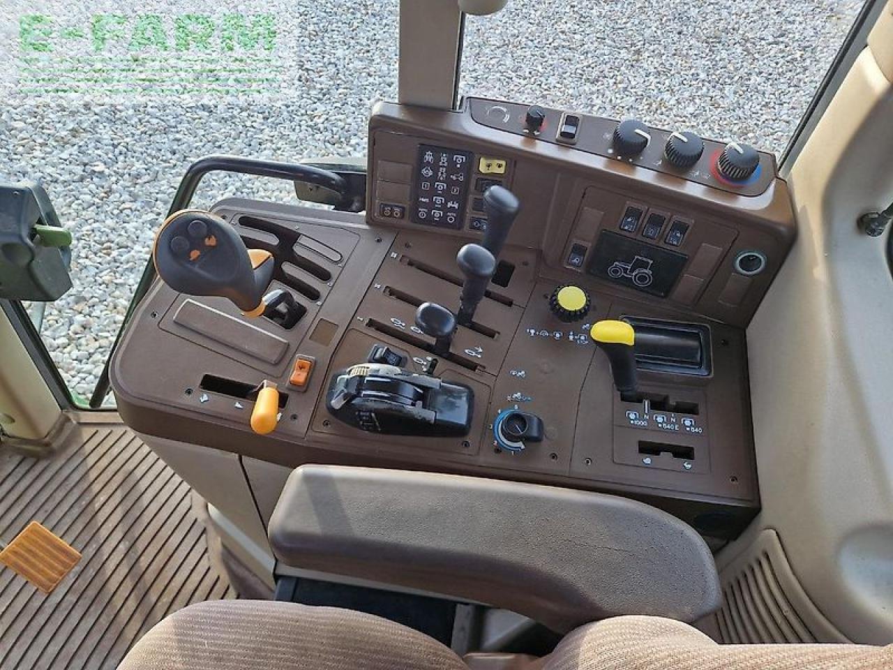 Traktor des Typs John Deere 6920, Gebrauchtmaschine in ZELOW (Bild 10)