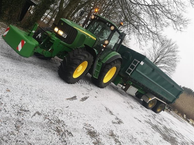 Traktor des Typs John Deere 6920S  Bla. Frontlift del andet ekstra udstyr, Gebrauchtmaschine in Ikast (Bild 2)