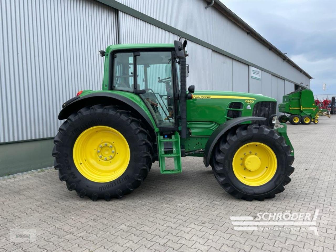 Traktor типа John Deere 6930 AUTOPOWER PREMIUM, Gebrauchtmaschine в Wildeshausen (Фотография 2)