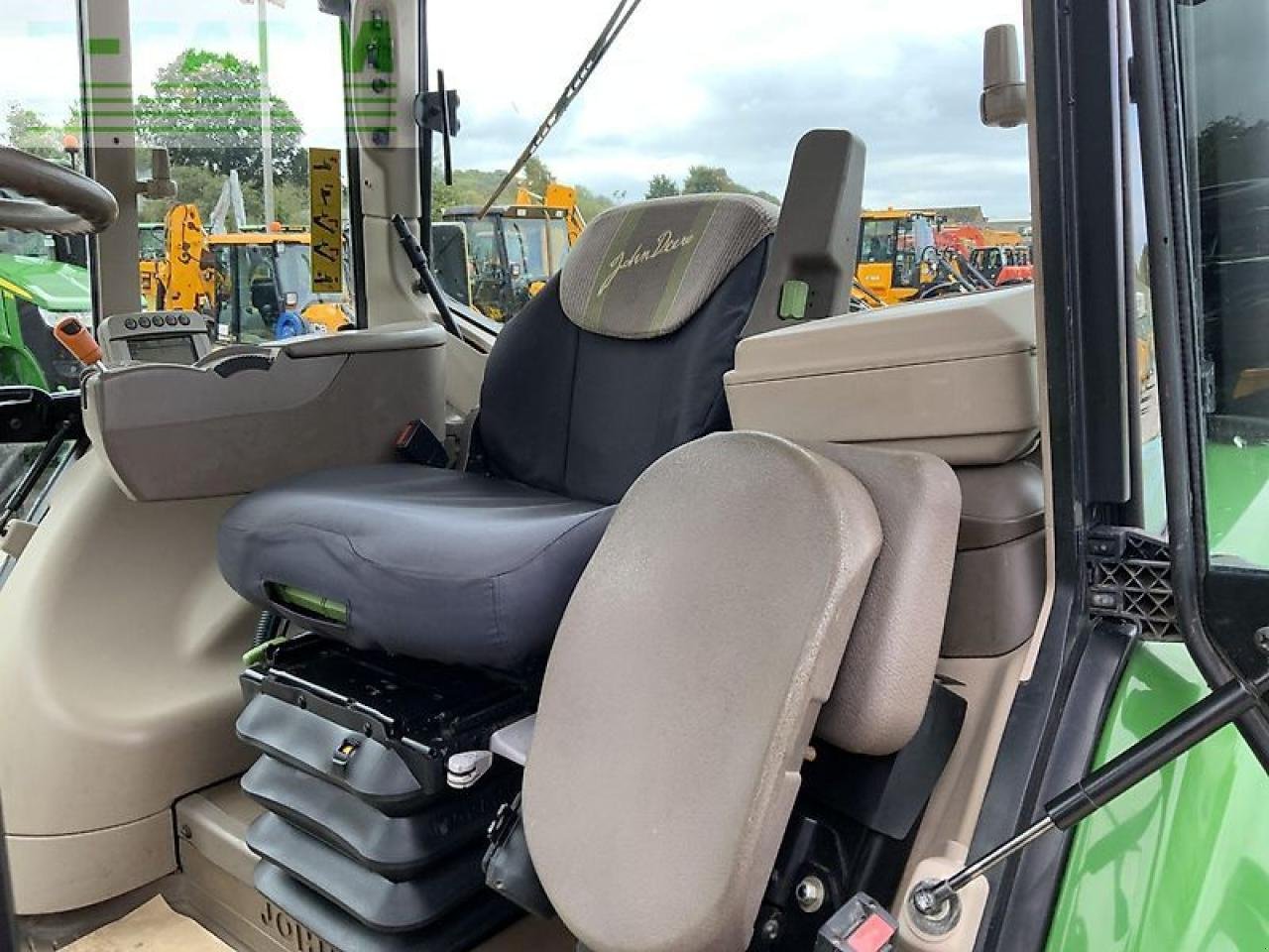 Traktor des Typs John Deere 6930 premium tractor (st20974), Gebrauchtmaschine in SHAFTESBURY (Bild 20)