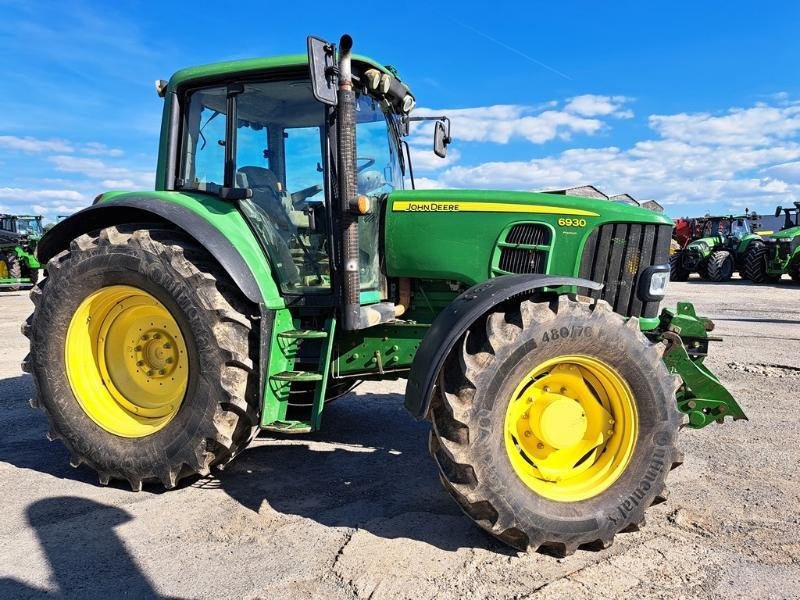 Traktor Türe ait John Deere 6930, Gebrauchtmaschine içinde SAINT-GERMAIN DU PUY (resim 2)