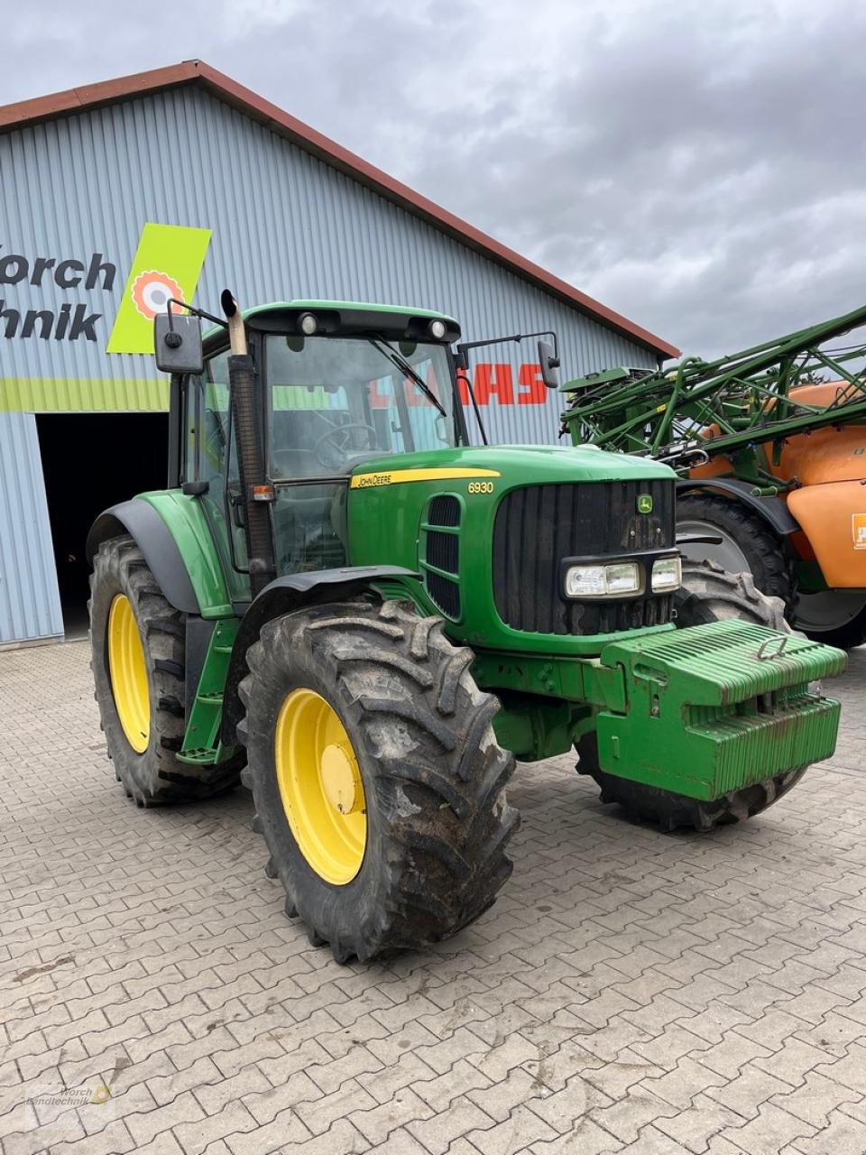 Traktor of the type John Deere 6930, Gebrauchtmaschine in Schora (Picture 3)