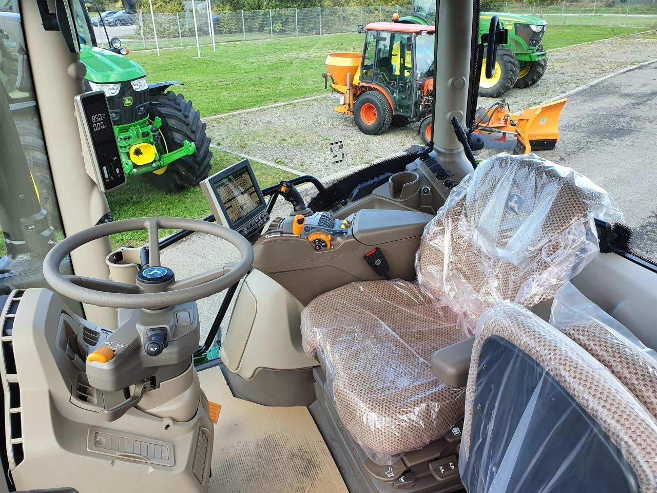 Traktor za tip John Deere 6R 110 DEMO, Gebrauchtmaschine u Zweibrücken (Slika 8)