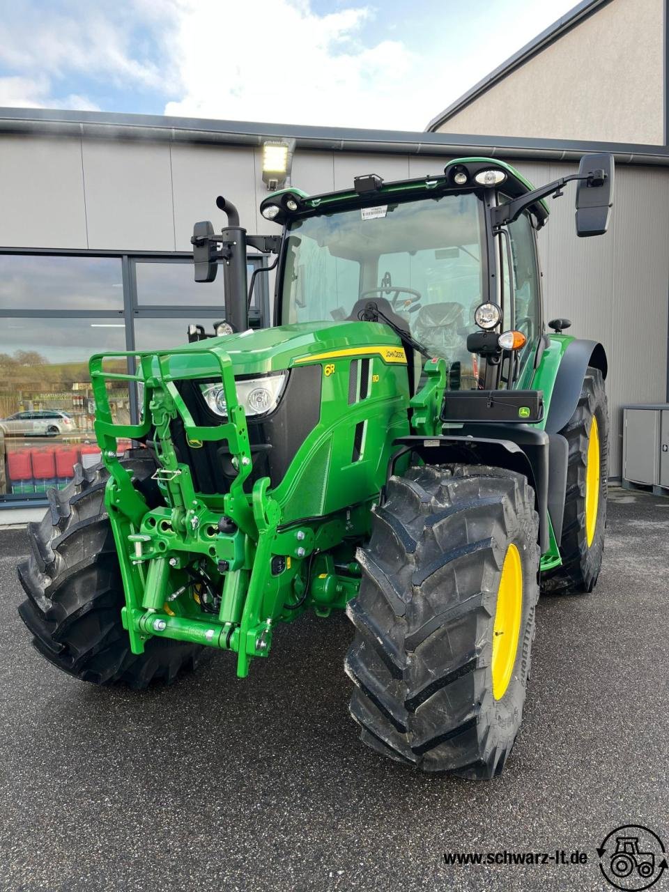 Traktor des Typs John Deere 6R 110, Neumaschine in Aspach (Bild 4)