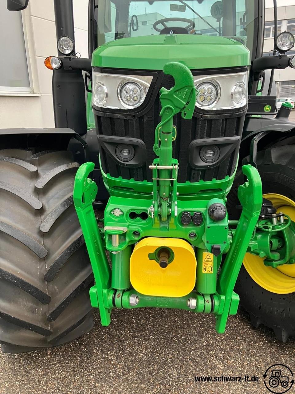 Traktor des Typs John Deere 6R 110, Neumaschine in Aspach (Bild 7)