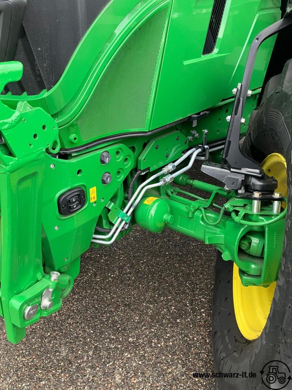 Traktor des Typs John Deere 6R 110, Neumaschine in Aspach (Bild 8)