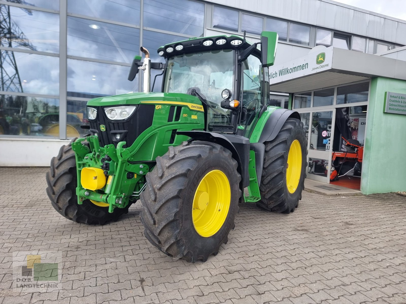 Traktor typu John Deere 6R 130 6R130 6130R mit Reifendruckregelanlage mit Garantie bis 27.07.2026, Gebrauchtmaschine v Regensburg (Obrázek 1)