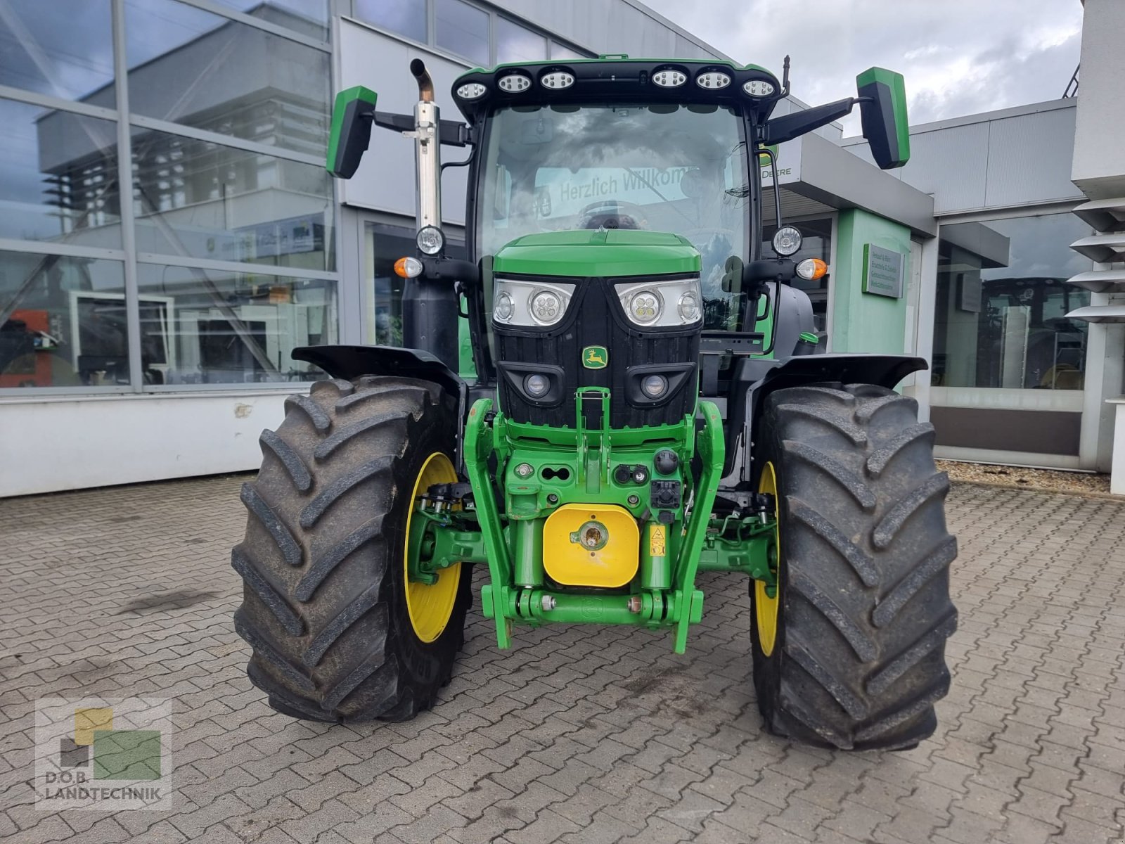 Traktor des Typs John Deere 6R 130 6R130 6130R mit Reifendruckregelanlage mit Garantie bis 27.07.2026, Gebrauchtmaschine in Regensburg (Bild 2)