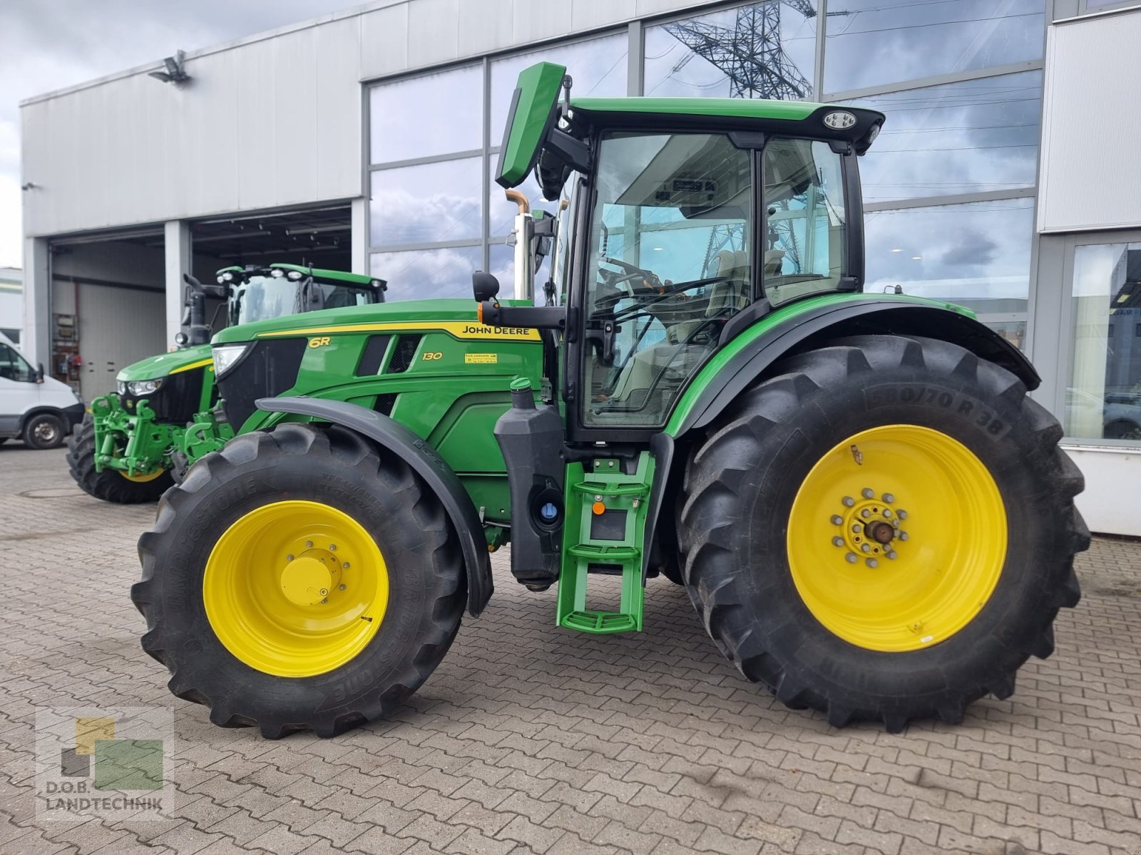 Traktor des Typs John Deere 6R 130 6R130 6130R mit Reifendruckregelanlage mit Garantie bis 27.07.2026, Gebrauchtmaschine in Regensburg (Bild 3)