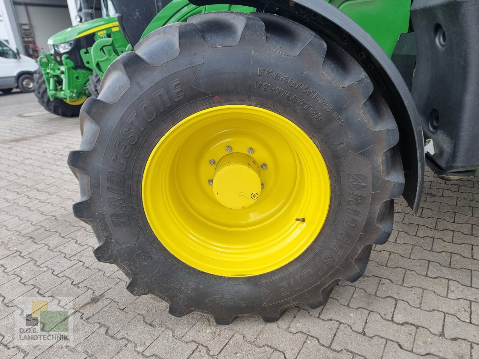 Traktor des Typs John Deere 6R 130 6R130 6130R mit Reifendruckregelanlage mit Garantie bis 27.07.2026, Gebrauchtmaschine in Regensburg (Bild 8)