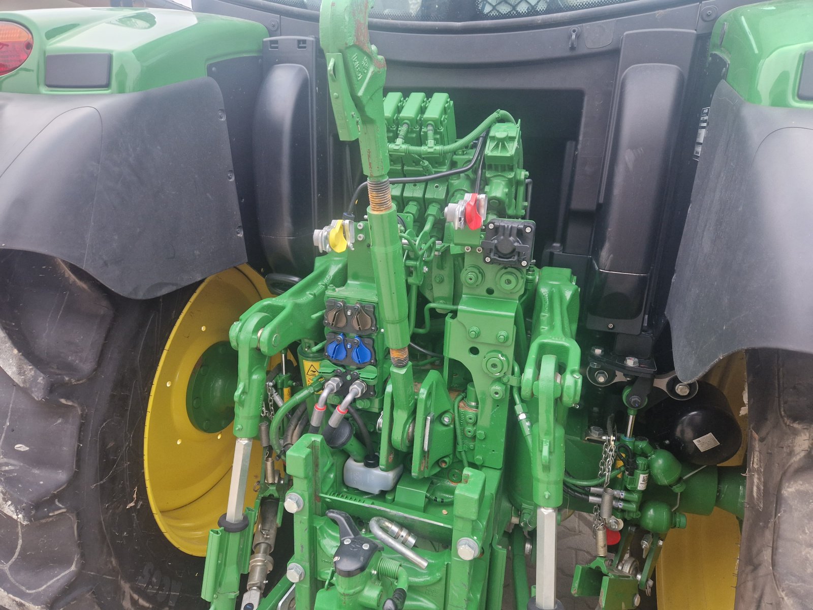 Traktor typu John Deere 6R 130, Gebrauchtmaschine v Osterhofen (Obrázek 4)