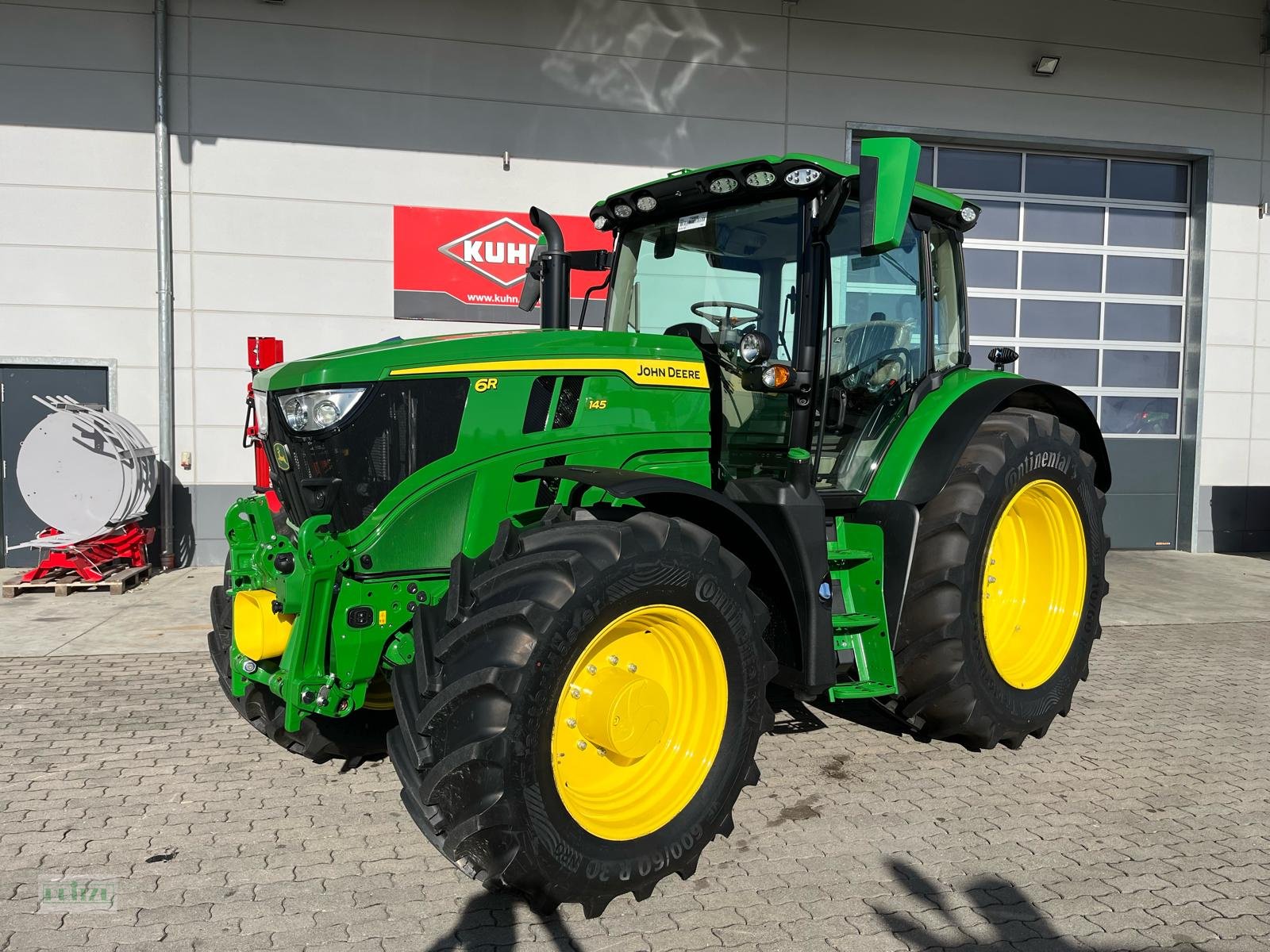 Traktor of the type John Deere 6R 145, Neumaschine in Bruckmühl (Picture 4)