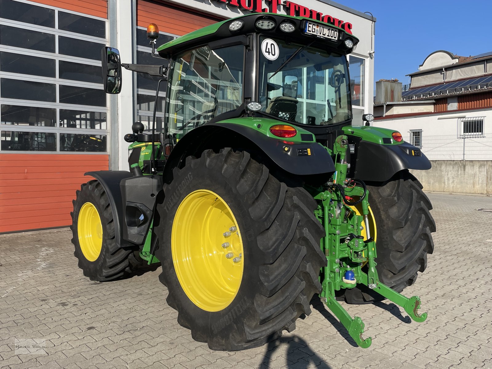 Traktor des Typs John Deere 6R 150, Neumaschine in Eggenfelden (Bild 7)