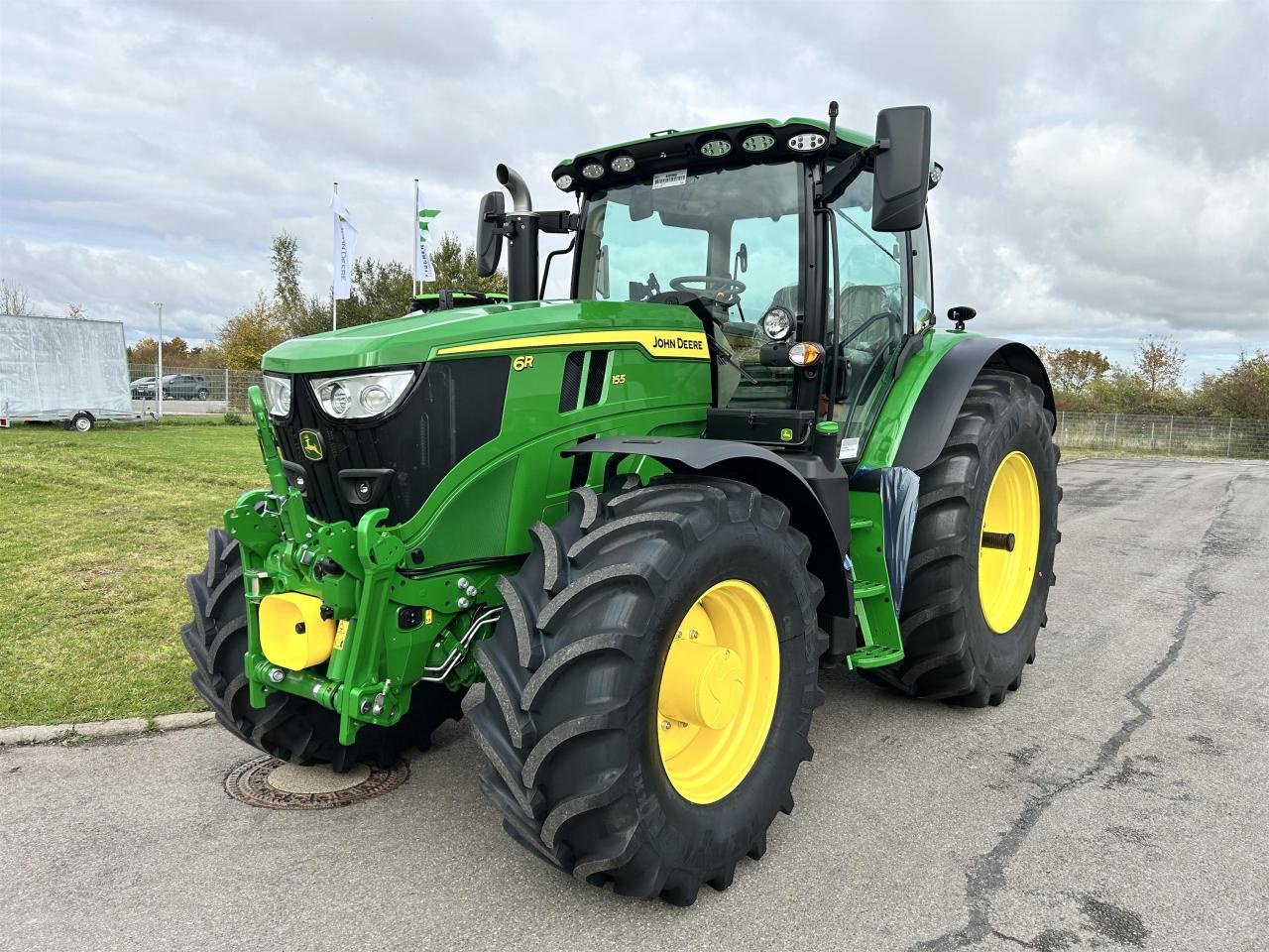 Traktor van het type John Deere 6R 155 Aktion, Neumaschine in Zweibrücken (Foto 2)